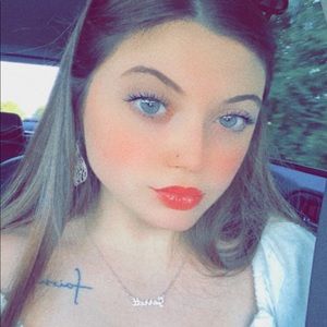 Meet your Posher, Kaylee